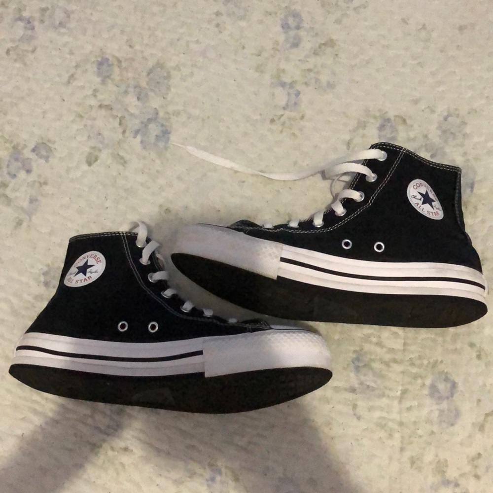 Black converse